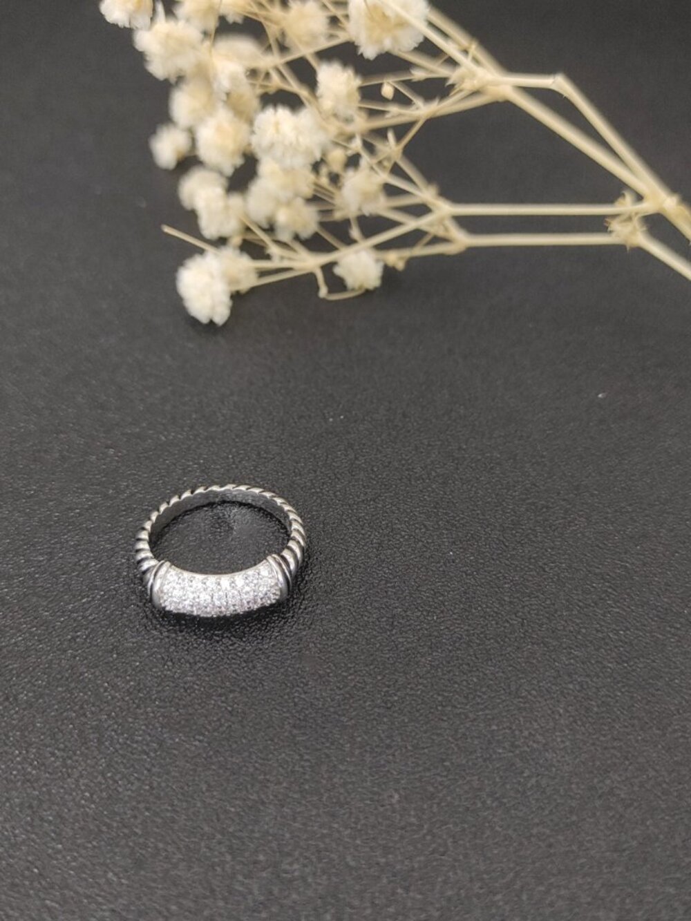 David Yurman 925 Silver Ring with Original Pouch